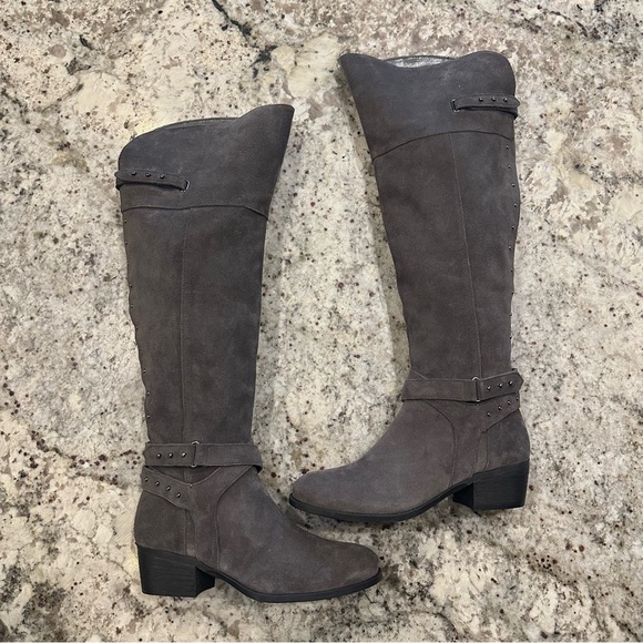 BNWOB Vince Camuto Dark Grey Suede Over The Knee Boots Size 8 - Picture 3 of 9